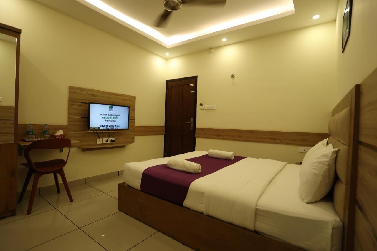 Balaji Regency Kanhangad Kannangad Exterior photo