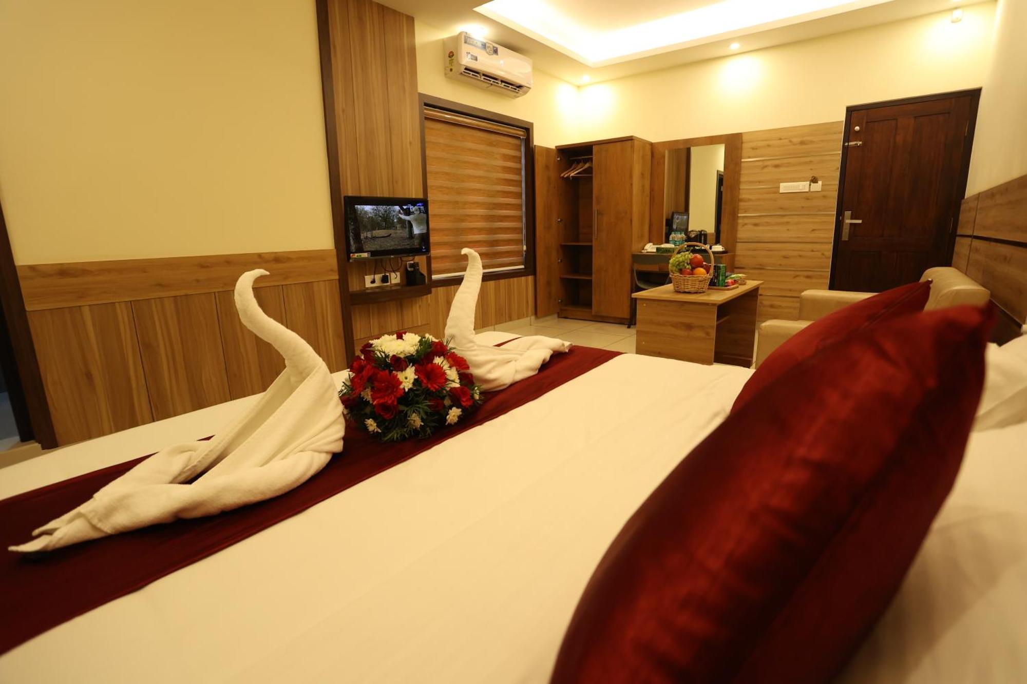 Balaji Regency Kanhangad Kannangad Exterior photo