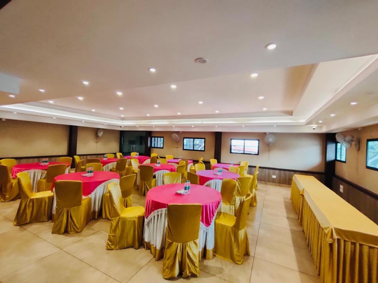 Balaji Regency Kanhangad Kannangad Exterior photo